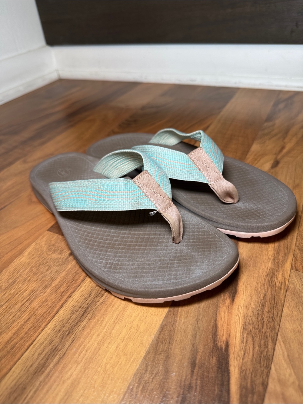 Chaco Women’s Mint Green and Taupe Comfort Flip Flops